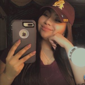 Meet your Posher, Selena